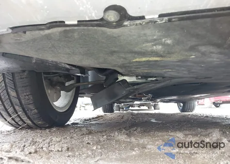 2013 BMW X1 Sdrive28I z USA, uszkodzony, nr VIN WBAVM1C57DVW46455